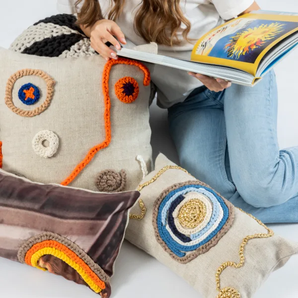 RECTANGULAR CUSHION