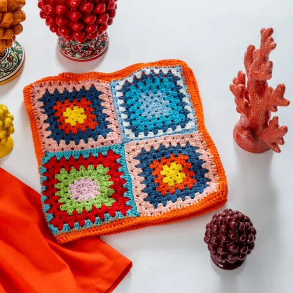 CROCHET MINI SQUARE TOP