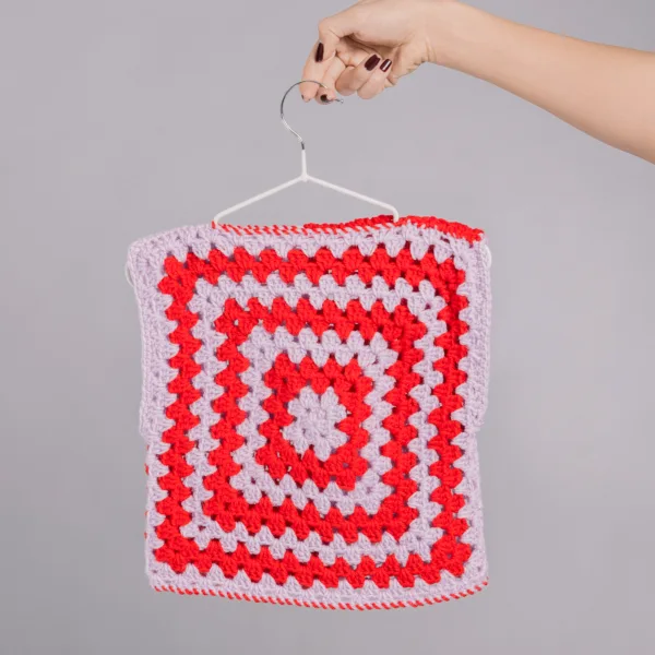 CROCHET MINI SQUARE TOP / GILET